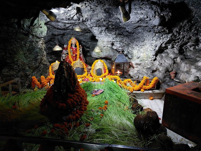 Tapkeshwar Mahadev Mandir